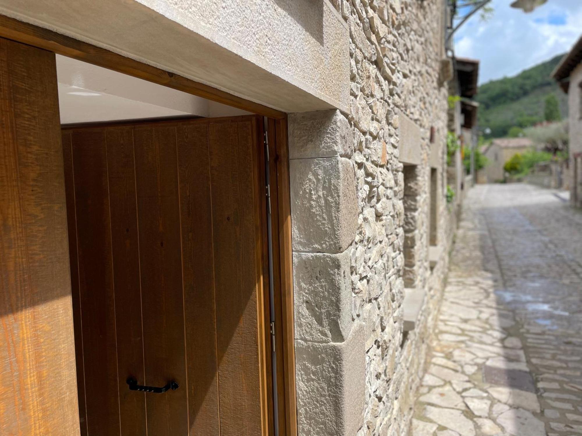Tavertet Un Poble Precios Exterior photo